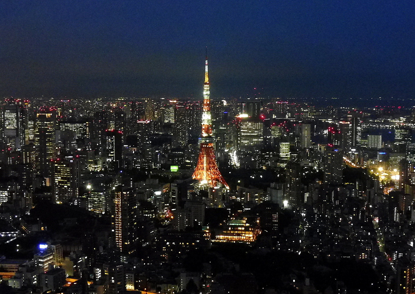 Tokio, la ciudad que nunca duerme…