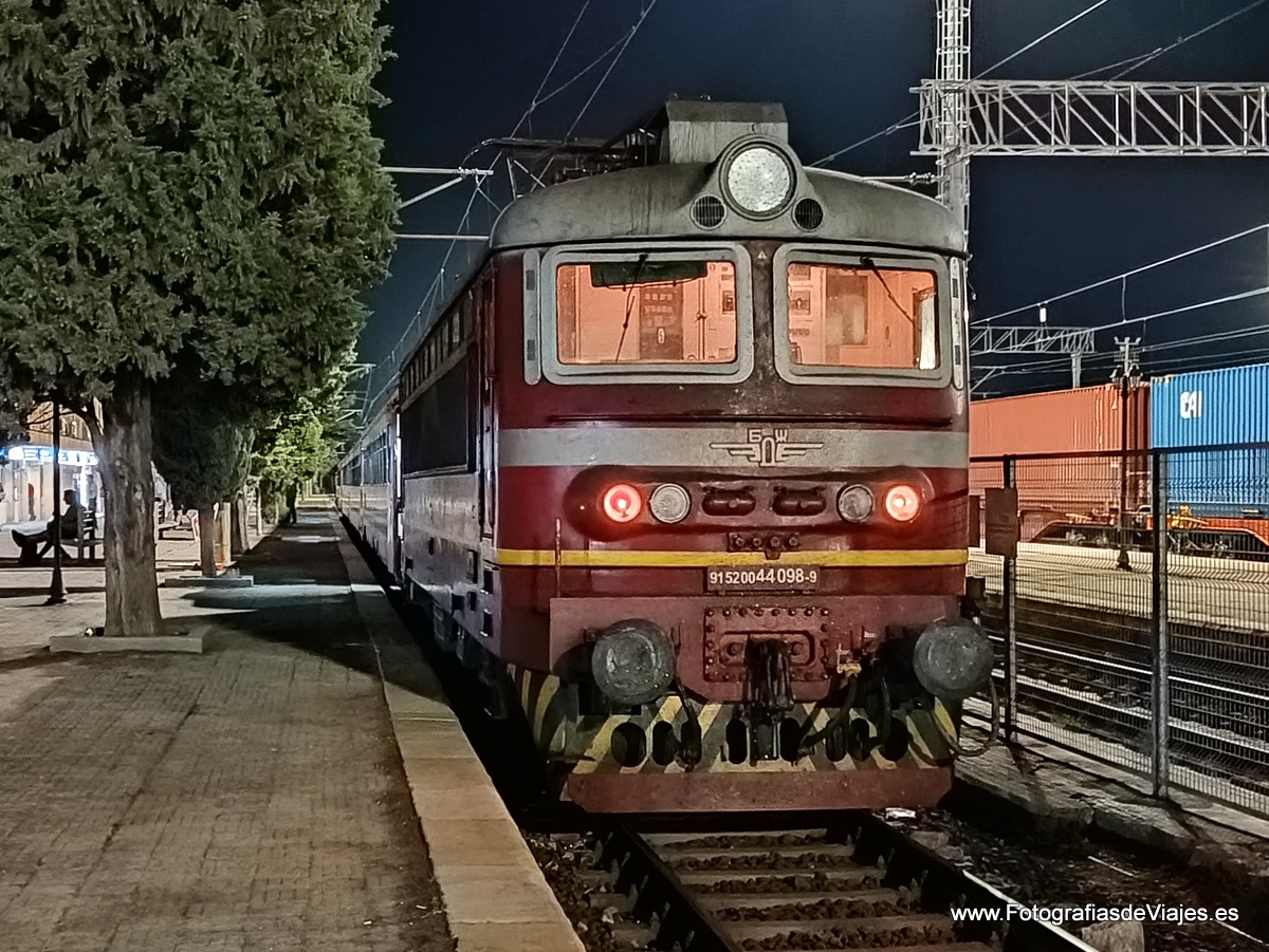 El tren de Sofia a Estambul en la frontera conTurquía