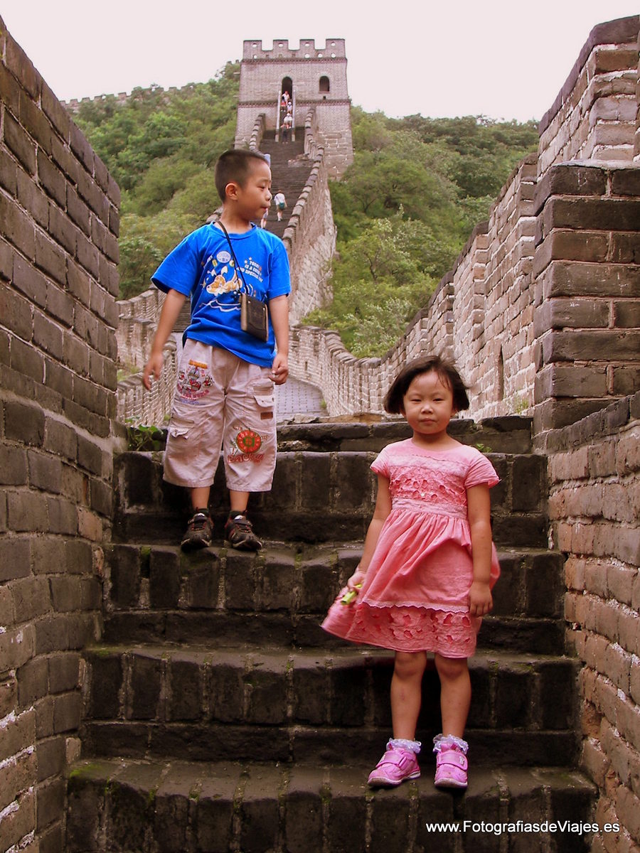 Niños en La Gran Muralla China
