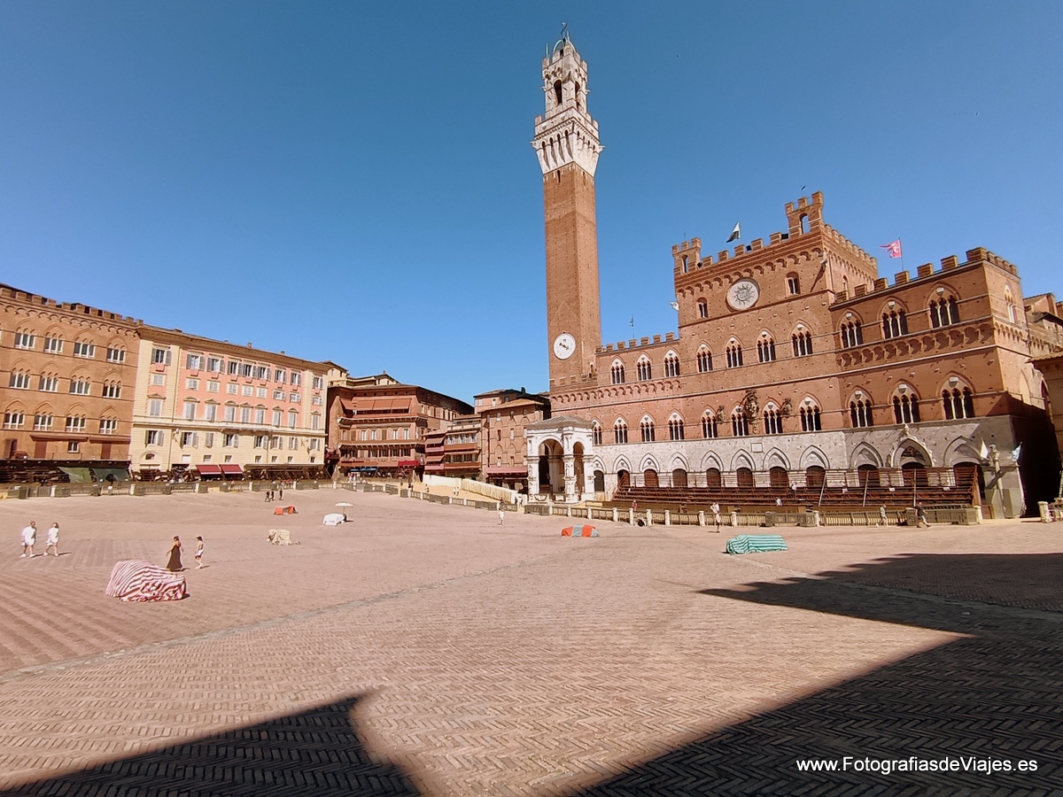 Plaza de Siena en la fiesta del Palio