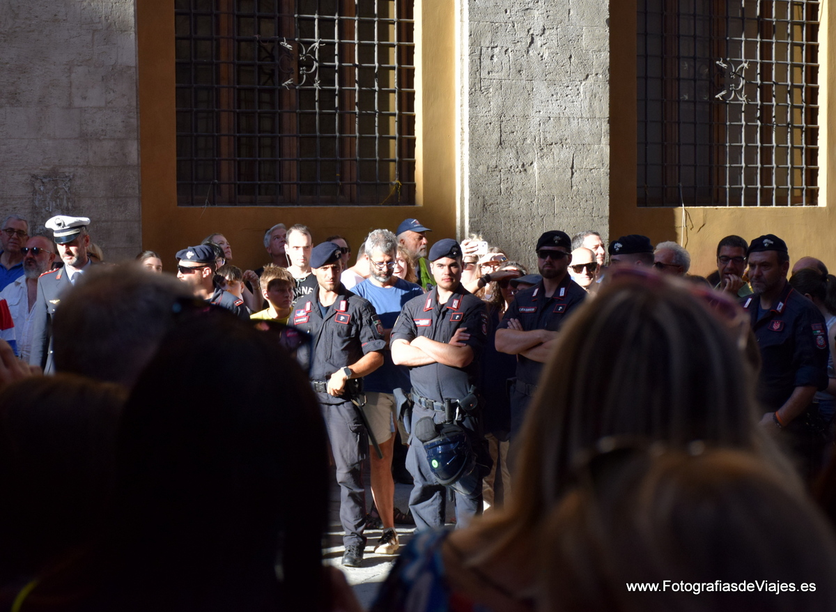 Policia en la Fiesta del Palio en Siena 