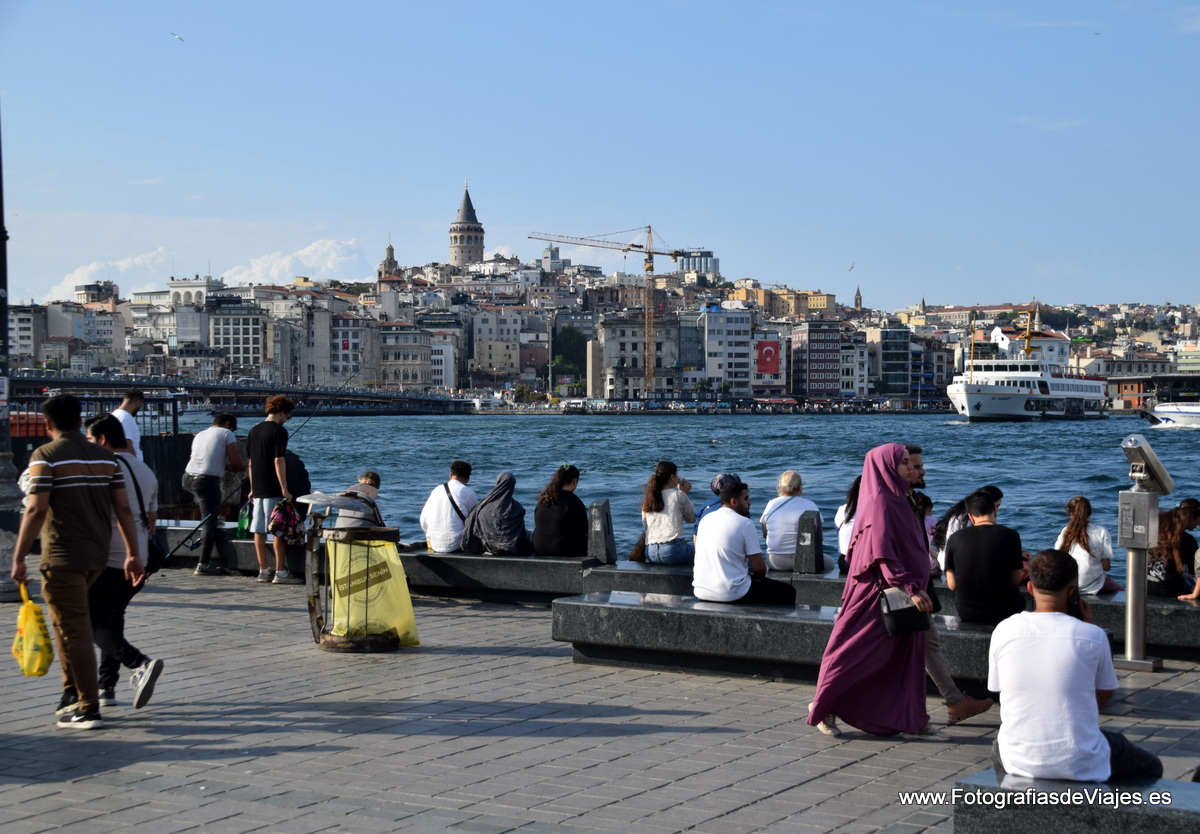 El Cuerno de Oro y la Torre Galata al fondo