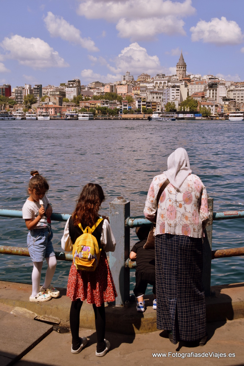 El Cuerno de Oro y la Torre Galata al fondo